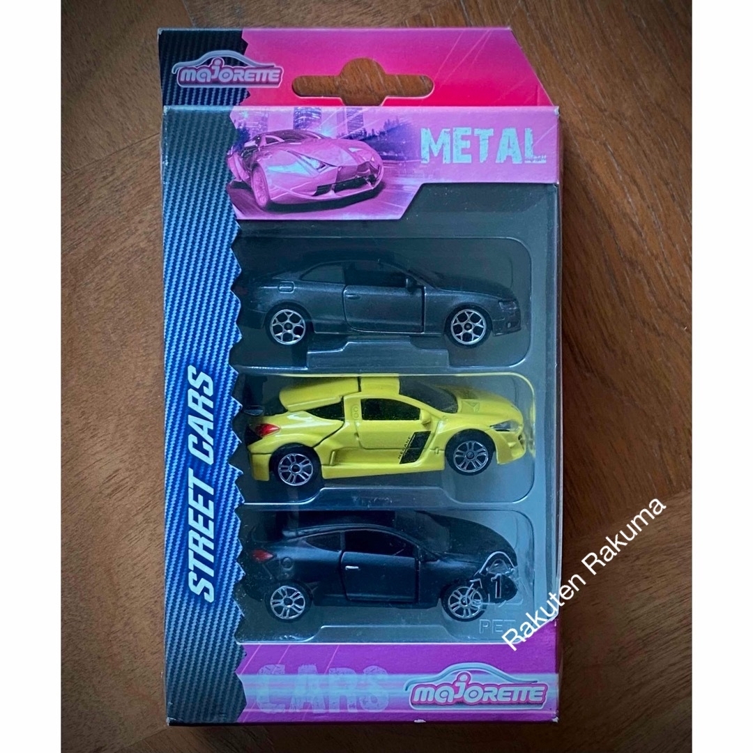 マジョレット ミニカー ルノー メガーヌ rsの通販 by SZK マジョレット ミニカー ルノー メガーヌ rsの通販 by SZK