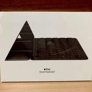 アップル(Apple)の新品　Apple iPad smart keyboard(PC周辺機器)