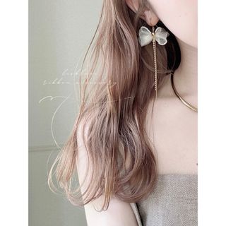 233. オーガンジー　リボン　フックピアス(ピアス)