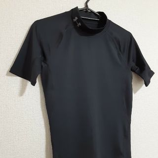 アンダーアーマー(UNDER ARMOUR)のUNDER ARMOUR トレーニングウェア　半袖(Tシャツ(半袖/袖なし))