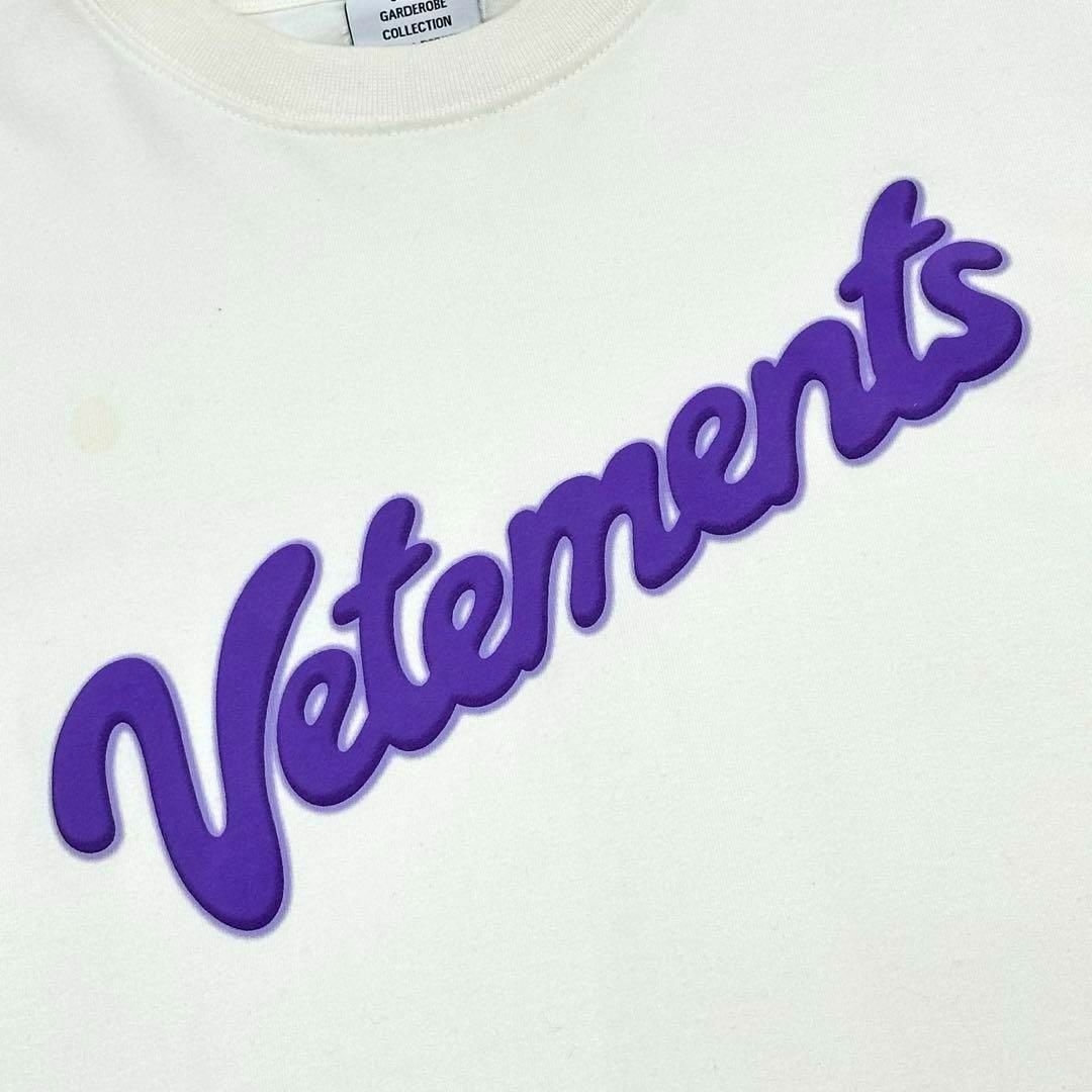 VETEMENTS(ヴェトモン)の【入手困難!!】ヴェトモン  ビッグシルエット　センターロゴ　Tシャツ　極厚 メンズのトップス(Tシャツ/カットソー(半袖/袖なし))の商品写真