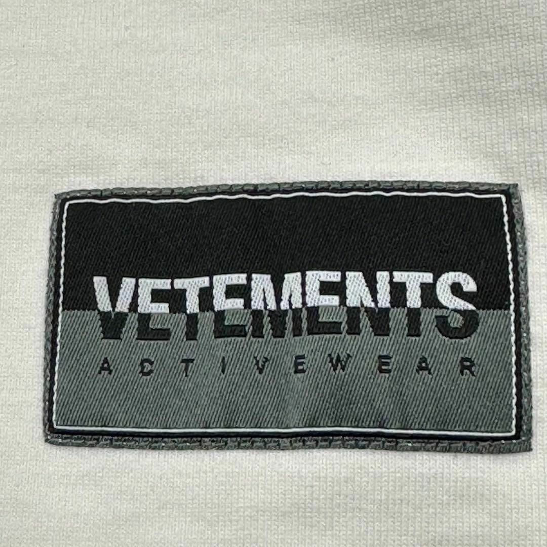 VETEMENTS(ヴェトモン)の【入手困難!!】ヴェトモン  ビッグシルエット　センターロゴ　Tシャツ　極厚 メンズのトップス(Tシャツ/カットソー(半袖/袖なし))の商品写真