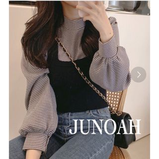 ジュノア(JUNOAH)の2点セット☆キャミニット　ハイネックブラウス　キャミソール　ベスト　長袖　シャツ(シャツ/ブラウス(長袖/七分))