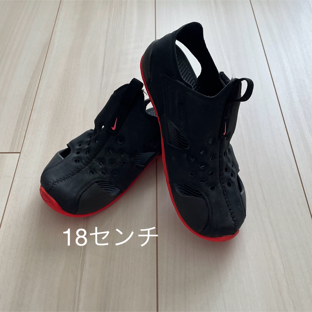 NIKE(ナイキ)のNIKE 18センチ キッズ/ベビー/マタニティのキッズ靴/シューズ(15cm~)(サンダル)の商品写真