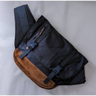 visvim Ballistic E-CAT 18L メッセンジャーバッグ