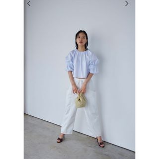 トゥデイフル(TODAYFUL)のmeer.  メーア　BIG POCKET NYLON PANTS/WHT(カジュアルパンツ)