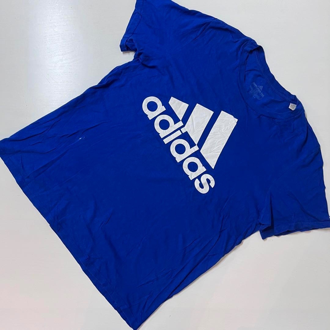 US 古着　アディダス adidas Tシャツ　ブルー　青　ビッグロゴ　L 輸入 メンズのトップス(Tシャツ/カットソー(半袖/袖なし))の商品写真