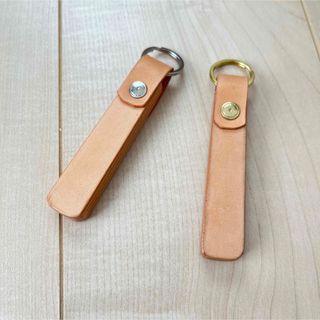 本ヌメ革 レザークラフト ５層 キーホルダー ハンドメイド(キーホルダー/ストラップ)