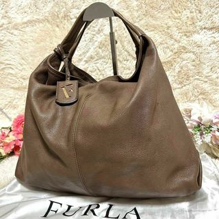 フルラ(Furla)のフルラ　シボ革　ハンドバック　エリザベス　A4収納可　チャーム付　ブラウン(ハンドバッグ)