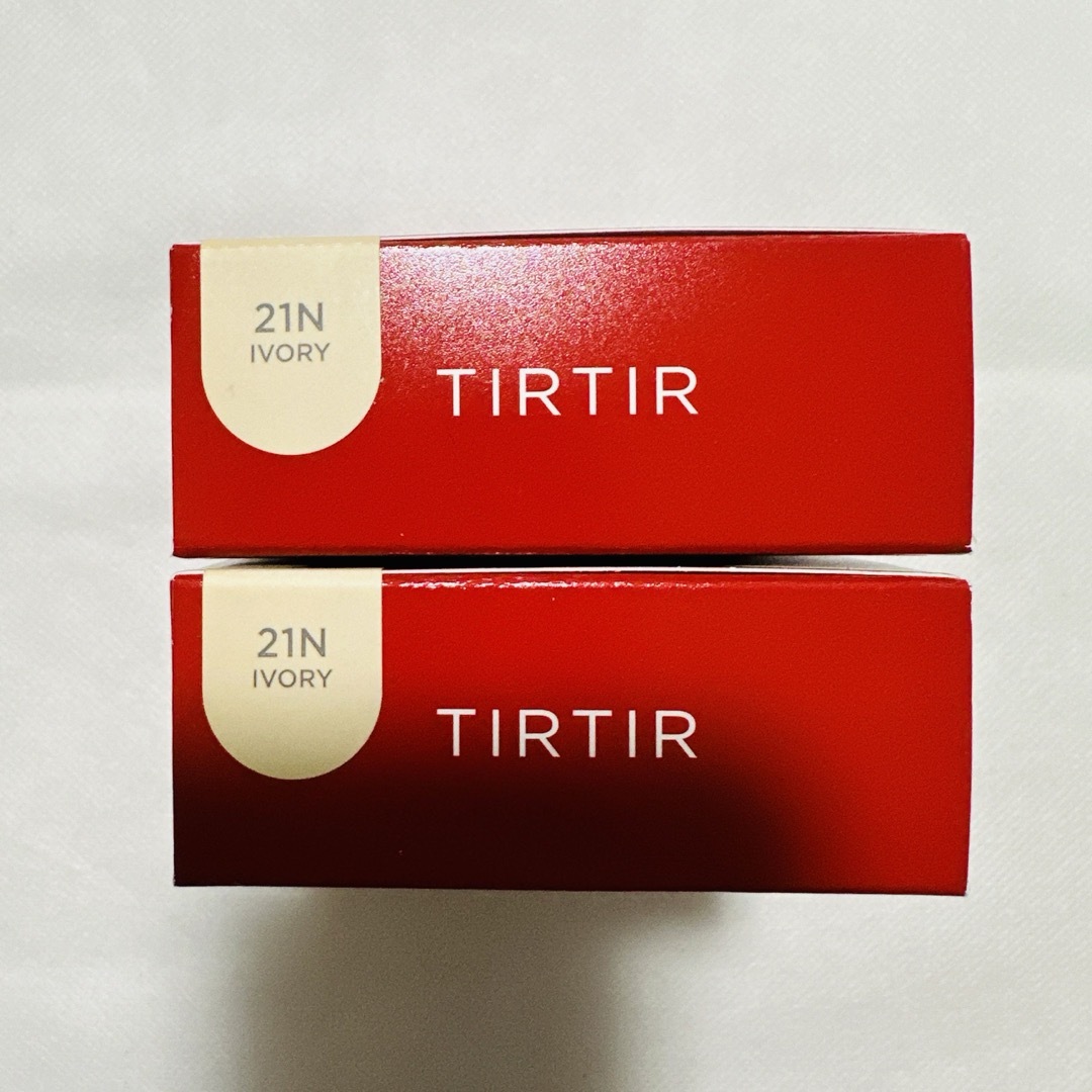 TIRTIR(ティルティル)のTIRTIR マスクフィット レッド クッションファンデーション 21N コスメ/美容のベースメイク/化粧品(ファンデーション)の商品写真