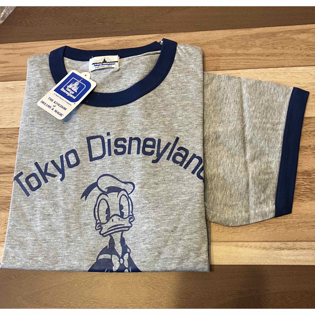 Disney(ディズニー)のTokyo Disneyland  ドナルドダック　Tシャツ　Ｌsize メンズのトップス(Tシャツ/カットソー(半袖/袖なし))の商品写真