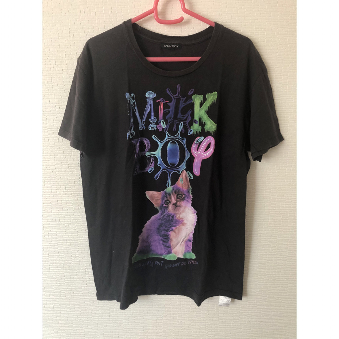 MILKBOY(ミルクボーイ)のmilkboy ミルクボーイ cat キャット 猫 ネコ Tシャツ ブラック レディースのトップス(Tシャツ(半袖/袖なし))の商品写真