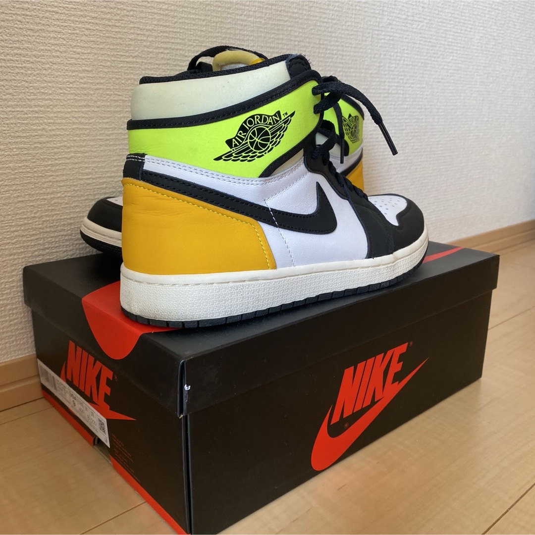 NIKE AIR JORDAN 1 volt 27cm メンズの靴/シューズ(スニーカー)の商品写真