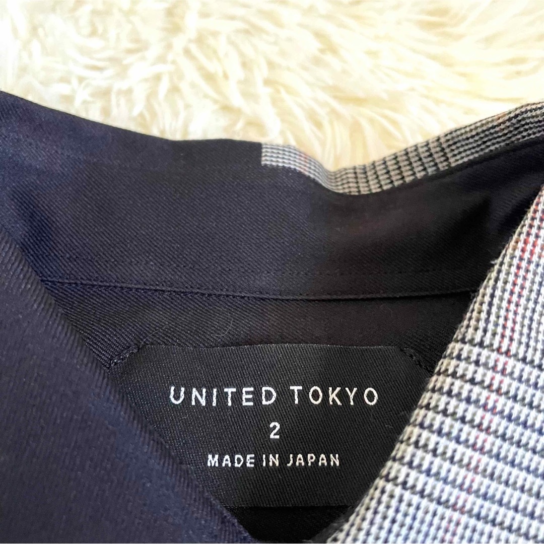 UNITED TOKYO(ユナイテッドトウキョウ)の未使用に近い　ユナイテッドトウキョウ　アシンメトリー　再構築　シャツ　2　秋田 メンズのトップス(シャツ)の商品写真