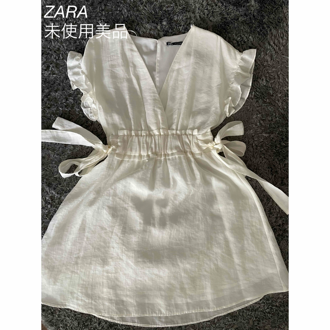 ZARA(ザラ)のZARA 未使用品トップス⭐︎ レディースのトップス(カットソー(半袖/袖なし))の商品写真