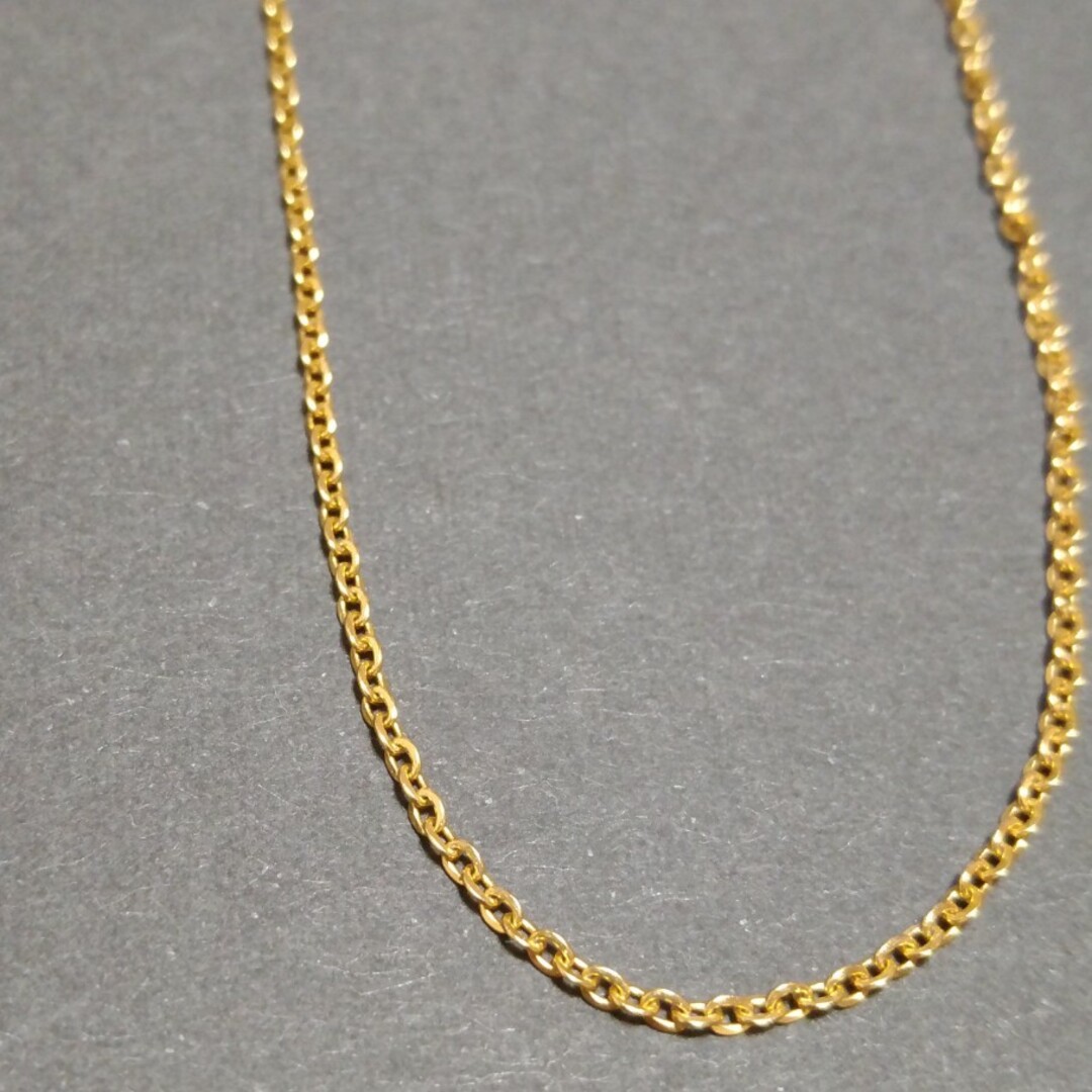 サージカルステンレス製 ゴールドロングあずきチェーン レディースのアクセサリー(ネックレス)の商品写真