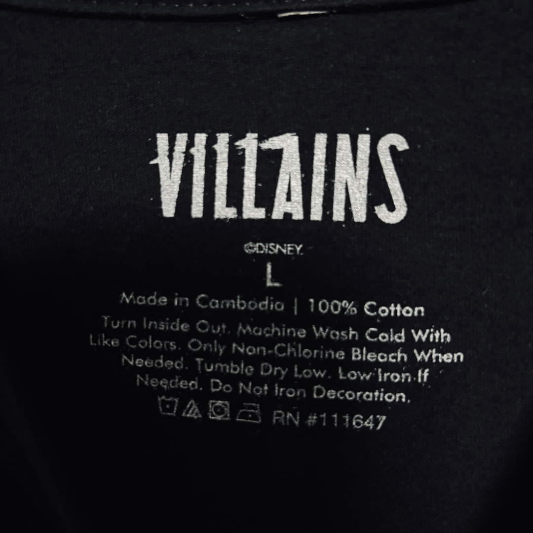 Disney(ディズニー)の【入手困難】ディズニー　villains ヴィランズ　Tシャツ　Lサイズ　悪役 メンズのトップス(Tシャツ/カットソー(半袖/袖なし))の商品写真