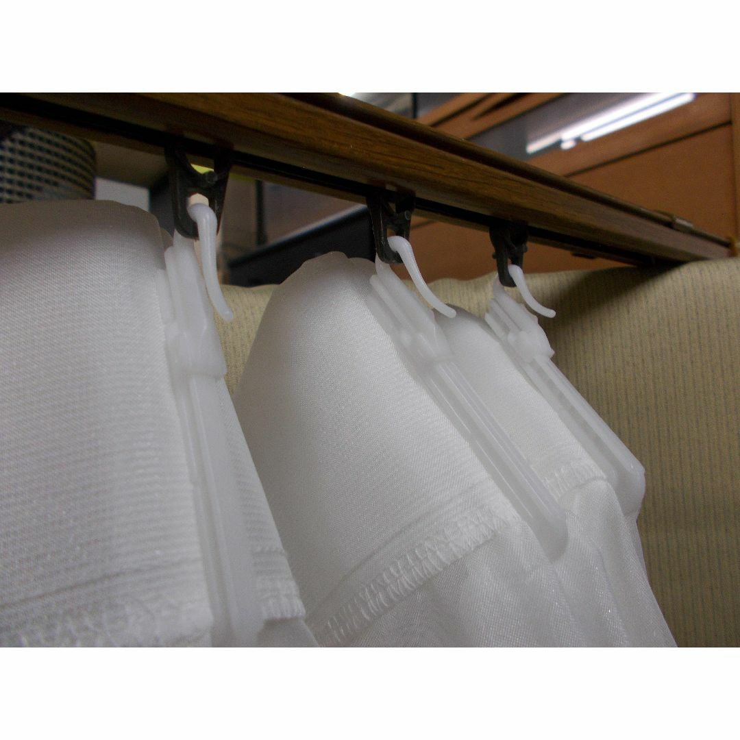 レースカーテン1枚組　巾200×高さ155cm シルクの様なレース　R113-2 インテリア/住まい/日用品のカーテン/ブラインド(レースカーテン)の商品写真