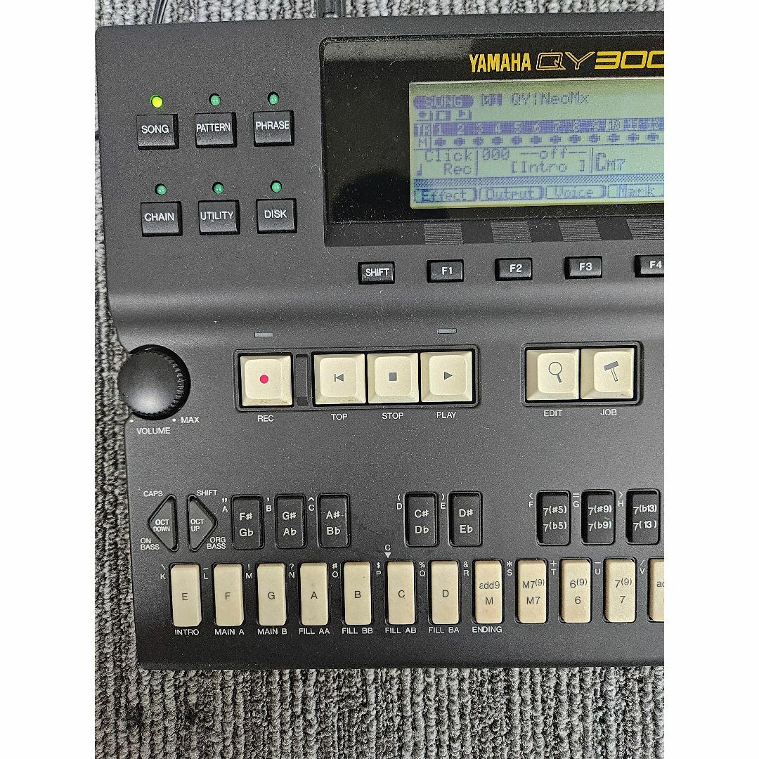 ヤマハ(ヤマハ)のYAMAHA　QY300　MUSIC　SEQUENCER　通電確認済み 楽器のDTM/DAW(その他)の商品写真