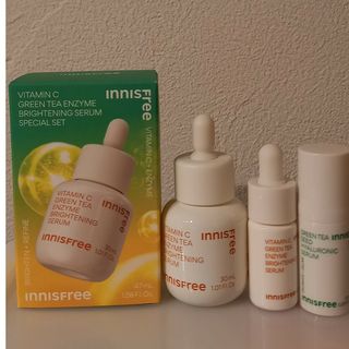 イニスフリー(Innisfree)のイニスフリー　グリーンティーブライトセラム　オマケつき(美容液)