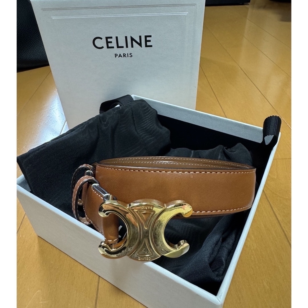 celine(セリーヌ)の最終値下げ！セリーヌ　ミディアム トリオンフ ベルト / ナチュラルカーフスキン レディースのファッション小物(ベルト)の商品写真