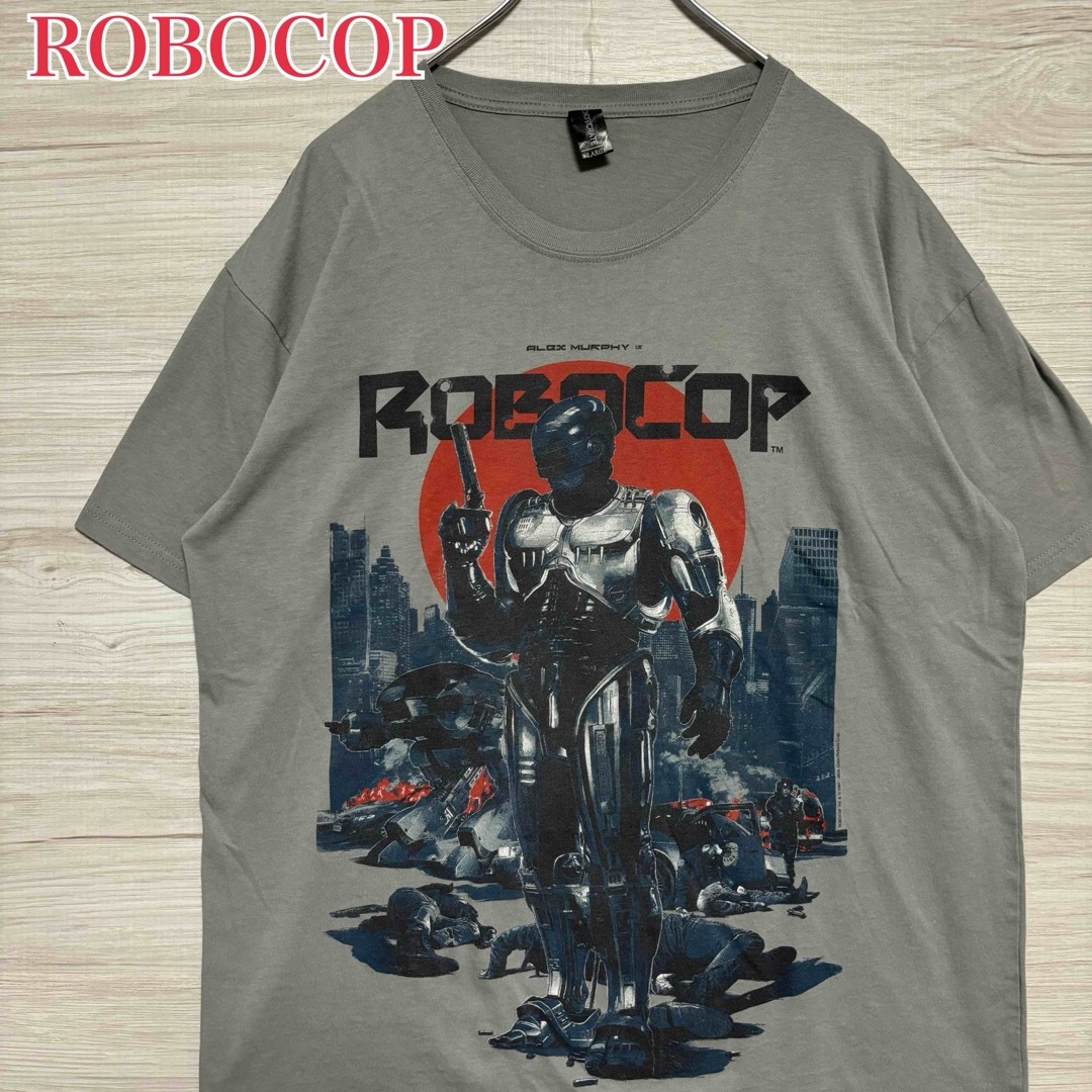 TV&MOVIE(ティービーアンドムービー)の【入手困難】ROBOCOP ロボコップ　Tシャツ　Lサイズ　海外輸入　一点物 メンズのトップス(Tシャツ/カットソー(半袖/袖なし))の商品写真