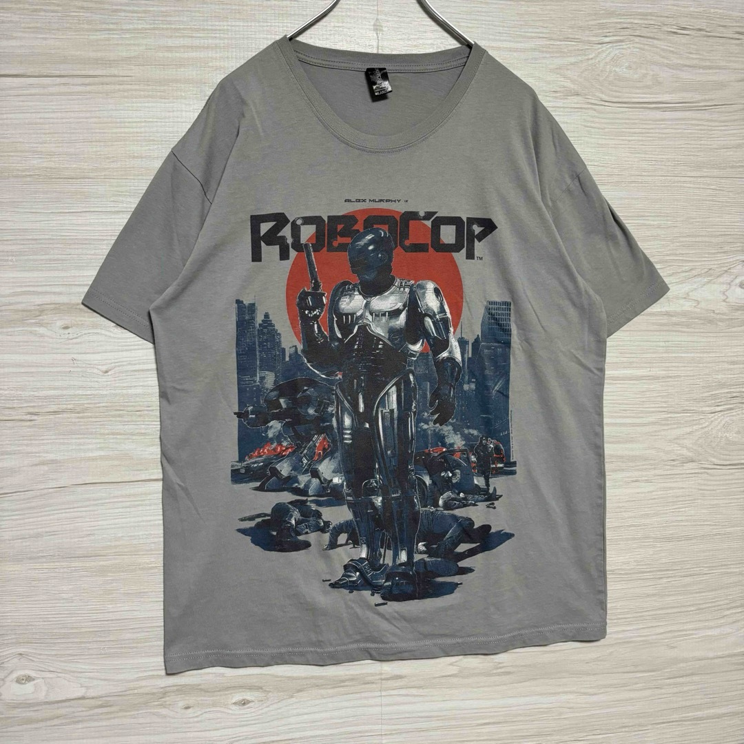 TV&MOVIE(ティービーアンドムービー)の【入手困難】ROBOCOP ロボコップ　Tシャツ　Lサイズ　海外輸入　一点物 メンズのトップス(Tシャツ/カットソー(半袖/袖なし))の商品写真