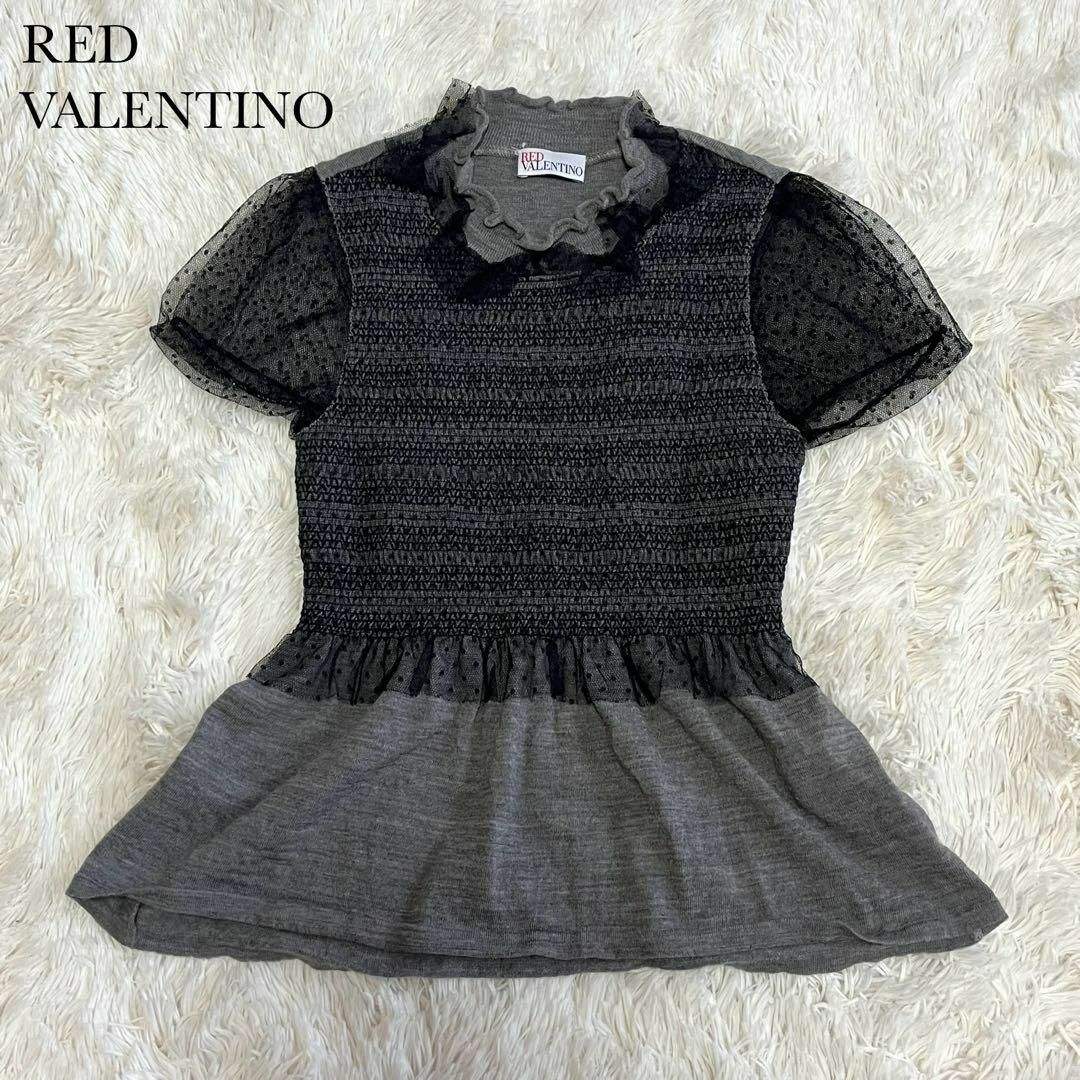 RED VALENTINO(レッドヴァレンティノ)の美品 RED VALENTINO フリル 切替レース ブラウス グレー 黒 M レディースのトップス(シャツ/ブラウス(半袖/袖なし))の商品写真