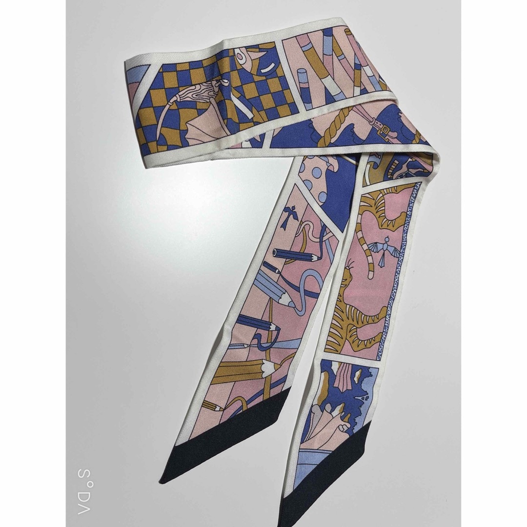 Hermes(エルメス)のエルメス　ツイリー　Hermesリボンスカーフ シルク  レディースのファッション小物(バンダナ/スカーフ)の商品写真