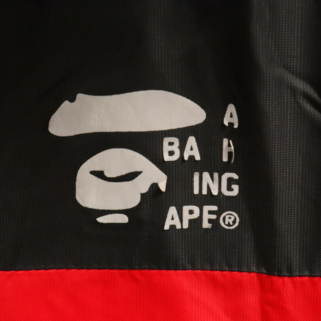 A BATHING APE(アベイシングエイプ)のA BATHING APE アベイシングエイプ テープロゴフーデッドナイロンジャケット 001LJG301008X レッド メンズのジャケット/アウター(ナイロンジャケット)の商品写真