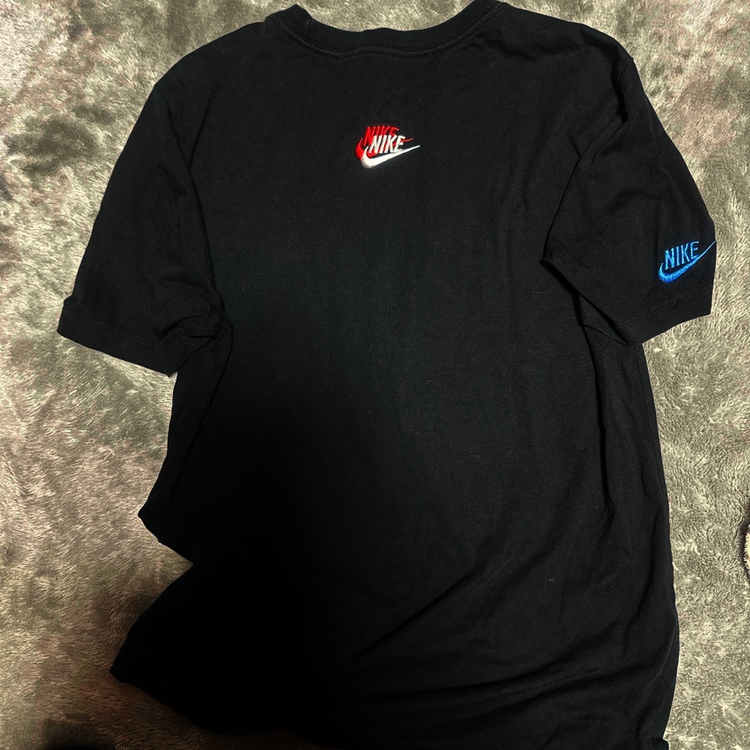 NIKE(ナイキ)のNIKE Ｔシャツ　M レディースのトップス(Tシャツ(長袖/七分))の商品写真