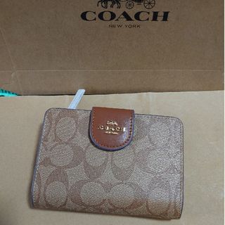 コーチ(COACH)のCOACH　新品　未使用　二つ折り財布(財布)