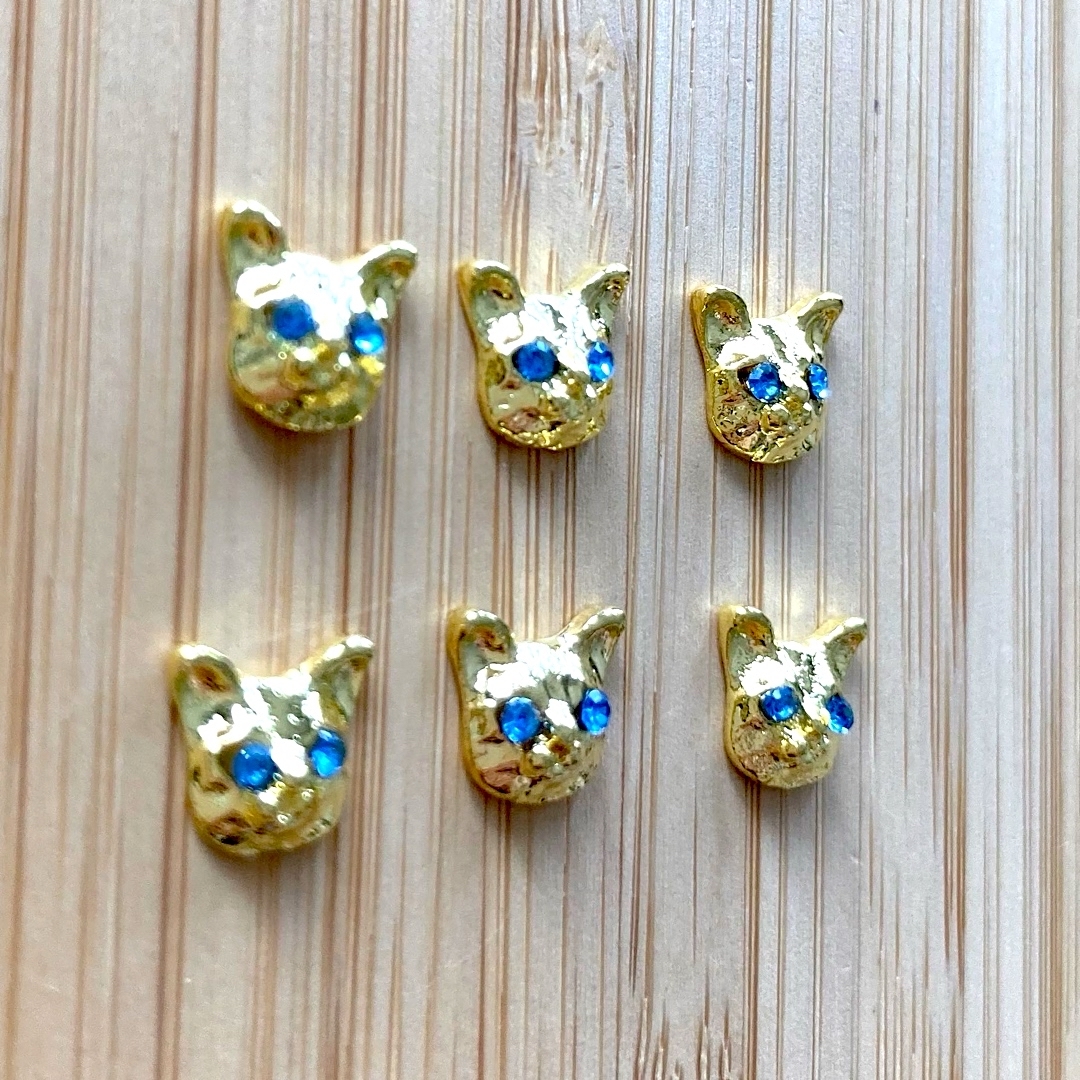 猫 フェイス ハンドメイド ネイル パーツ デコ素材 コスメ/美容のネイル(ネイル用品)の商品写真