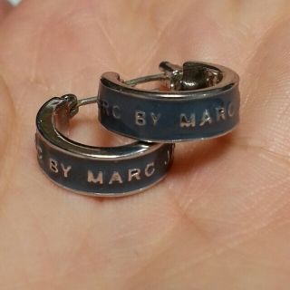 マークバイマークジェイコブス(MARC BY MARC JACOBS)のマーク♡ピアス(ピアス)