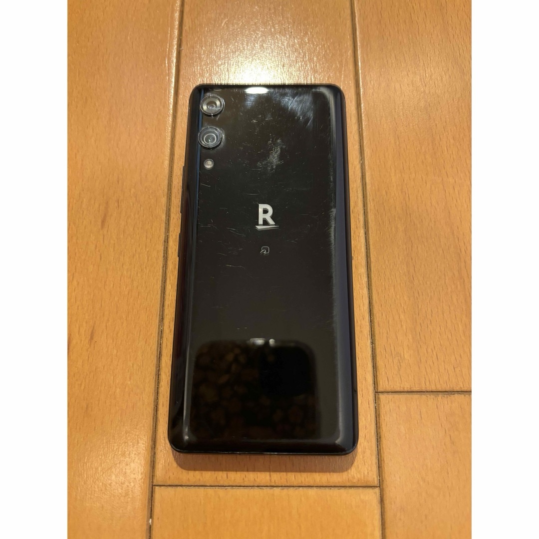 Rakuten(ラクテン)のRakuten Hand BLACK 楽天ハンド 黒色 スマホ/家電/カメラのスマートフォン/携帯電話(スマートフォン本体)の商品写真