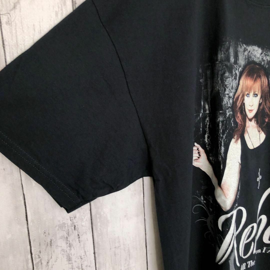 MUSIC TEE(ミュージックティー)のリーバマッキンタイヤ　オーバーサイズＸＬ　黒ブラック　半袖Ｔシャツ　メンズ古着 メンズのトップス(Tシャツ/カットソー(半袖/袖なし))の商品写真