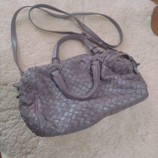 ボッテガヴェネタ(Bottega Veneta)のbottegaショルダーバッグ(ショルダーバッグ)