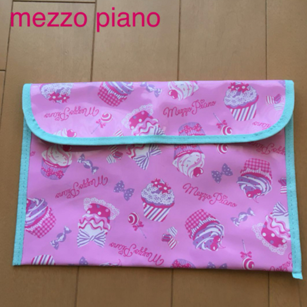 mezzo piano(メゾピアノ)のmezzo piano  収納袋 レディースのファッション小物(ポーチ)の商品写真