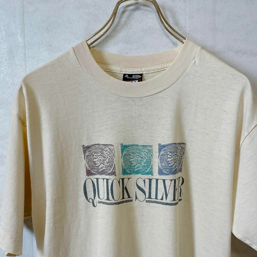 シングルステッチ　クイックシルバー　きなり　サイズＭ　ビンテージＴシャツ　古着 メンズのトップス(Tシャツ/カットソー(半袖/袖なし))の商品写真