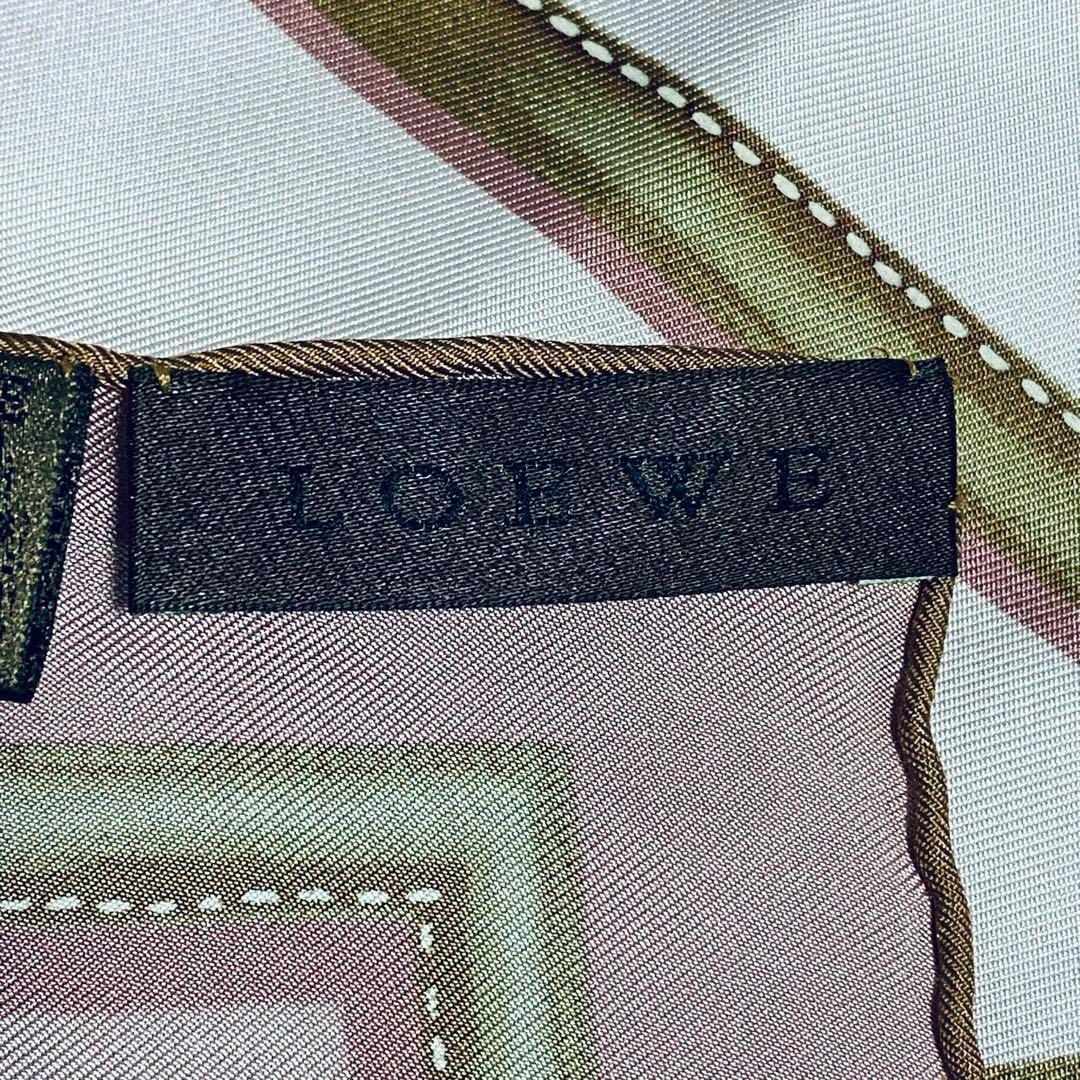 LOEWE(ロエベ)の★LOEWE★ スカーフ 大判 アナグラム レザー 花 シルク スモーキーピンク レディースのファッション小物(バンダナ/スカーフ)の商品写真