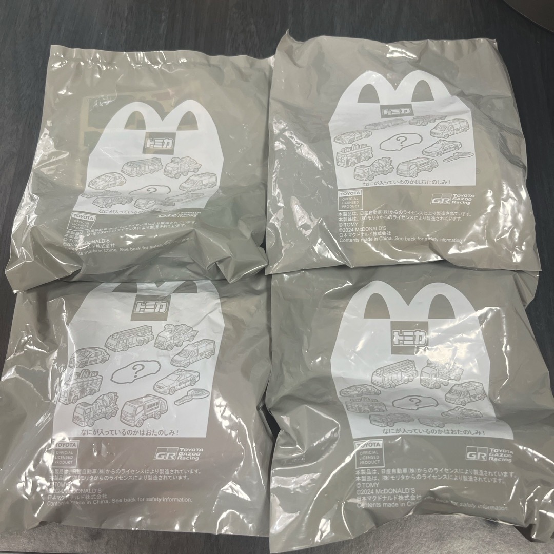 トミカ マクドナルド 新品未開封 エンタメ/ホビーのおもちゃ/ぬいぐるみ(ミニカー)の商品写真