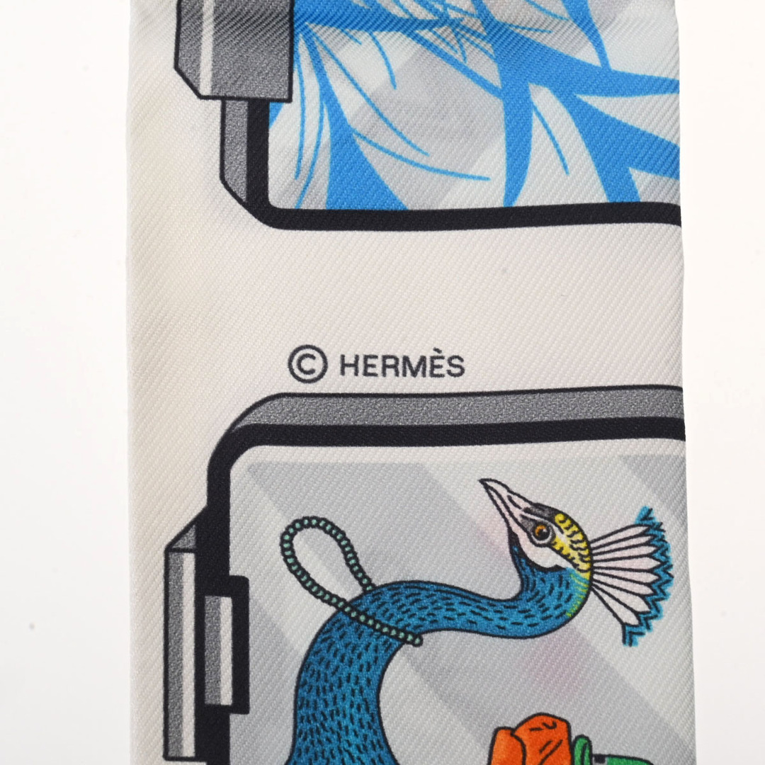 Hermes(エルメス)の新品 エルメス HERMES 063875S レディース スカーフ ホワイト シルク100％ ハンドメイドのファッション小物(スカーフ)の商品写真