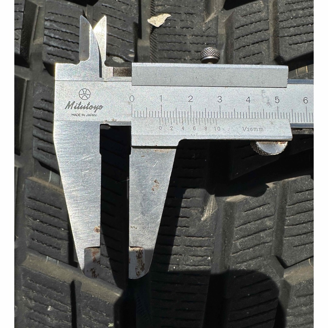 ヨコハマ - 265/70R17 スタッドレスタイヤ タイヤ&ホイール4本 ヨコハマ - 265/70R17 スタッドレスタイヤ タイヤ&ホイール4本