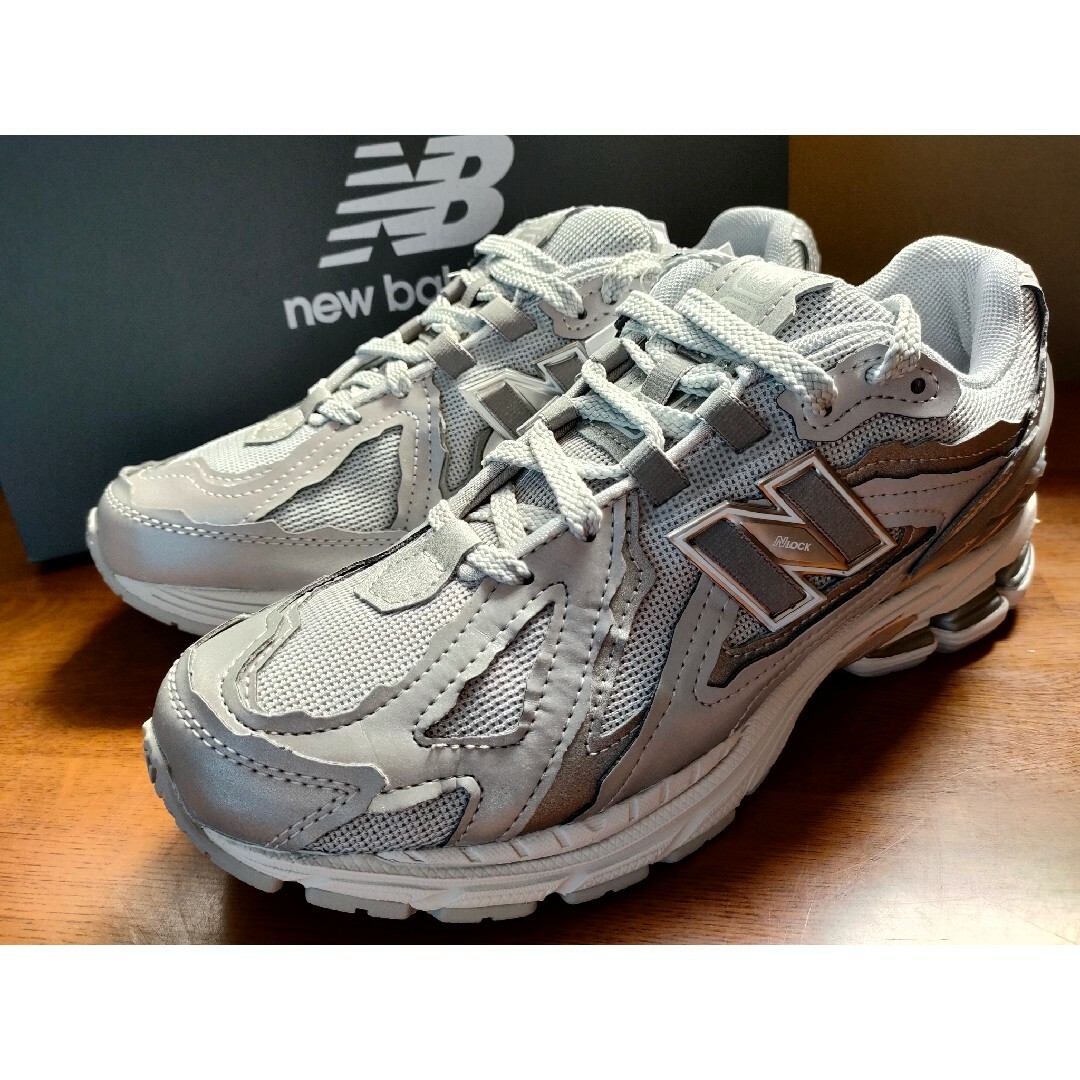 New Balance(ニューバランス)の希少✨限定モデル ニューバランス プロテクションパック M1906DH 25cm レディースの靴/シューズ(スニーカー)の商品写真