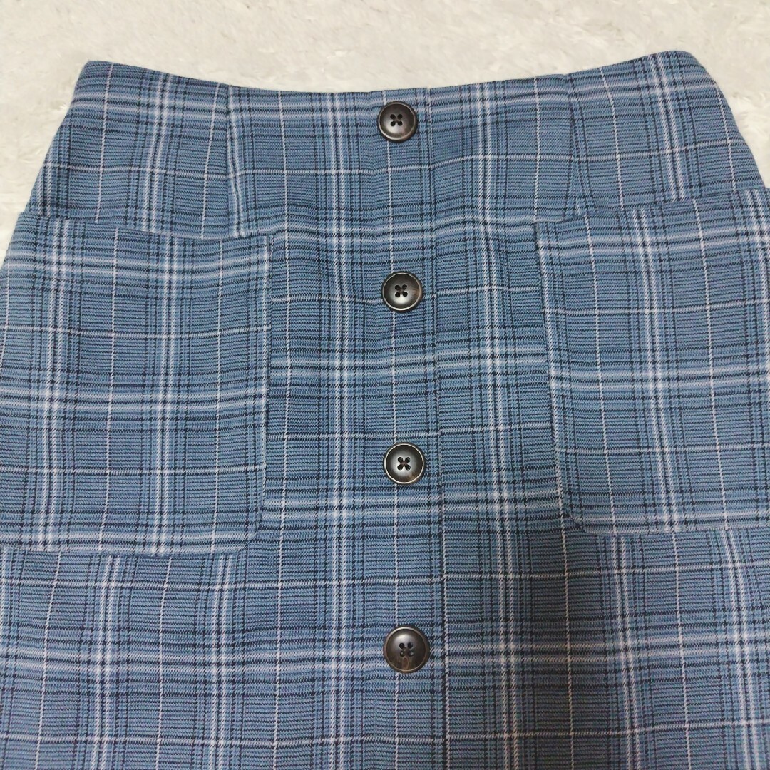 GU(ジーユー)のGU ジーユー 台形 スカート チェックブルー Mサイズ レディースのスカート(ミニスカート)の商品写真