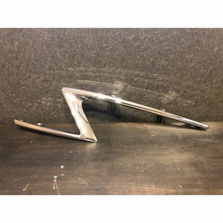 トヨタ(トヨタ)のトヨタ クラウン 210 ラジエータグリル モールディング UPR 左(車種別パーツ)