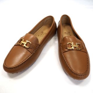 サルヴァトーレフェラガモ(Salvatore Ferragamo)のTh960981 サルヴァトーレフェラガモ 革靴/ローファー SABA ガンチーニ ベージュ系/ゴールド金具 本革 #8 レディース Salvatore Ferragamo 未使用・展示品(その他)