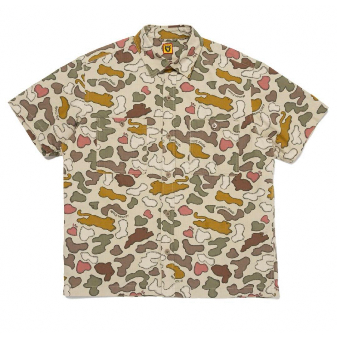 【新品】XLサイズ　KAWS MADE CAMO SHIRT メンズのトップス(シャツ)の商品写真