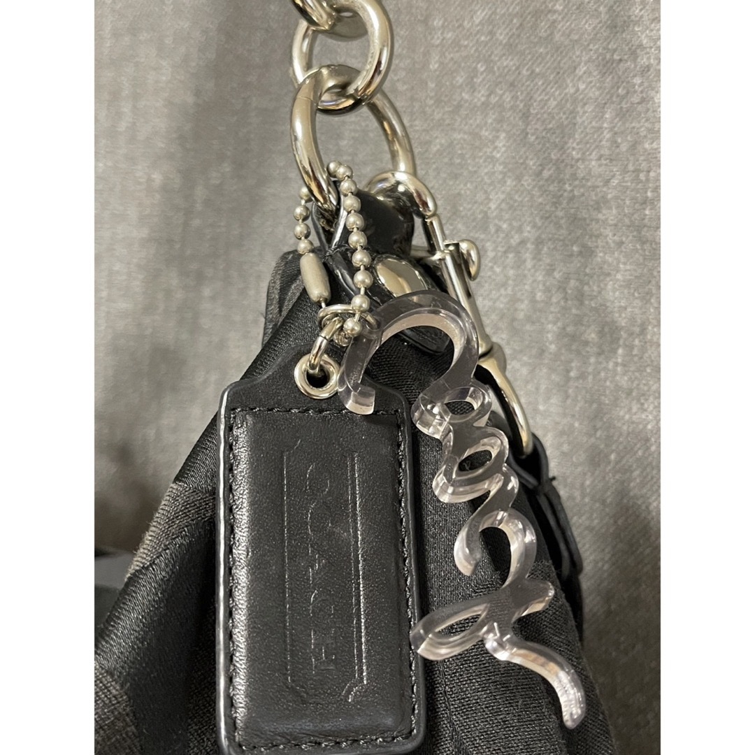 COACH(コーチ)のコーチ　ポピー　2WAY ショルダーバッグ　シグネチャー　黒　ブラック　美品 レディースのバッグ(ショルダーバッグ)の商品写真