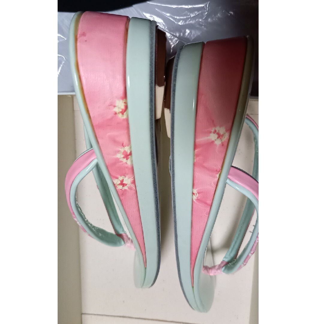【美品】高級　福守　草履　本革　エナメル レディースの靴/シューズ(下駄/草履)の商品写真
